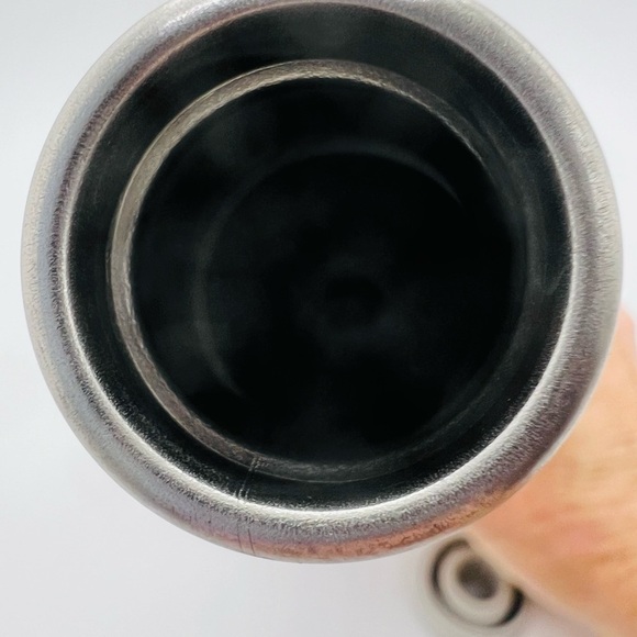 STANLEY UNISEX INSULATED THERMOS/TRAVEL INSULATED WATER BOTTLE 20 OZ - Picture 8 of 13